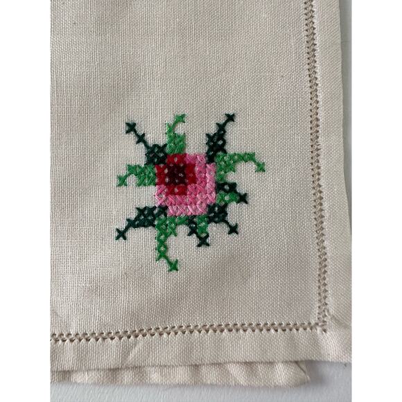 Vintage Cross Stitch Cocktail Napkins, set of 5 - Picture 4 of 6